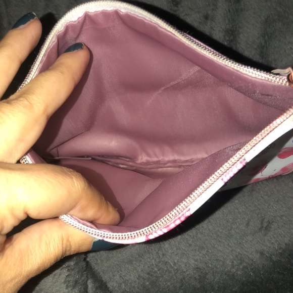 Brand new ipsy butterfly makeup bag H - Picture 4 of 5